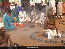 बीजेपी ने जिस बाबा को मंत्री का दर्जा दिया था वह अब कह रहा 'बदल के रख दो चौकीदार' बीजेपी ने जिस बाबा को मंत्री का दर्जा दिया था वह अब कह रहा 'बदल के रख दो चौकीदार'