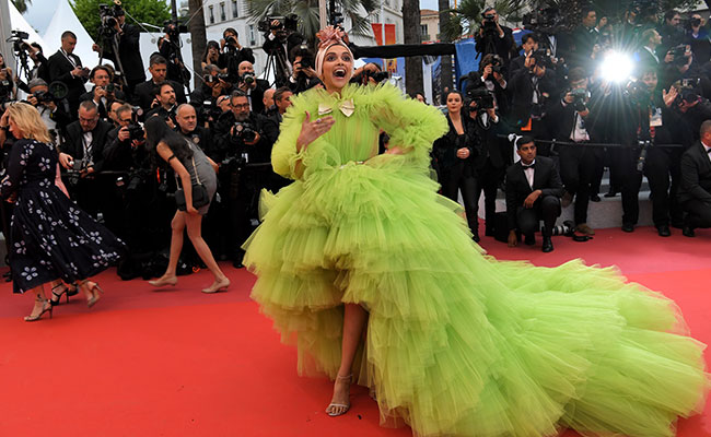 Cannes 2019: Ranveer Singh Loved Deepika Padukone's 'Insane' Look. The Internet Didn't