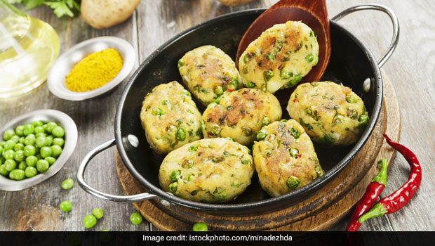 Lockdown Cooking: Have Left Over Dal Tadka At Home? Add These Ingredients And Make Crispy Patties With It