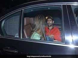 सारा अली खान 'सोनू' संग कार में कुछ इस अंदाज में आईं नजर, मीडिया को देख छिपाया चेहरा- देखें Photo सारा अली खान 'सोनू' संग कार में कुछ इस अंदाज में आईं नजर, मीडिया को देख छिपाया चेहरा- देखें Photo