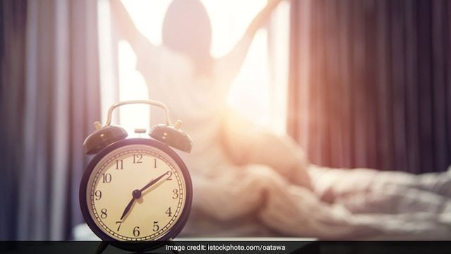 Morning routine for glowing skin can include rubbing ice on face