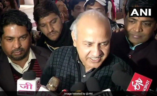 Delhi Poll Panel Issues Notice To Manish Sisodia Over Tweet On Atishi