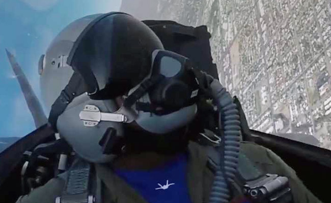 F-22 Raptor: Inside the Cockpit Of The “Ultimate Killing Machine”