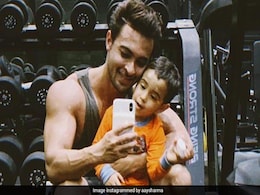 Little Ahil 'Wants Muscles' Not Like Salman Khan's But Like The Hulk's Little Ahil 'Wants Muscles' Not Like Salman Khan's But Like The Hulk's