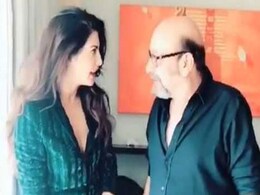 सलमान खान की एक्ट्रेस ने इस शख्स को सुनाया ऐसा जोक कि हंस-हंस के हुए दोनो लोट-पोट सलमान खान की एक्ट्रेस ने इस शख्स को सुनाया ऐसा जोक कि हंस-हंस के हुए दोनो लोट-पोट