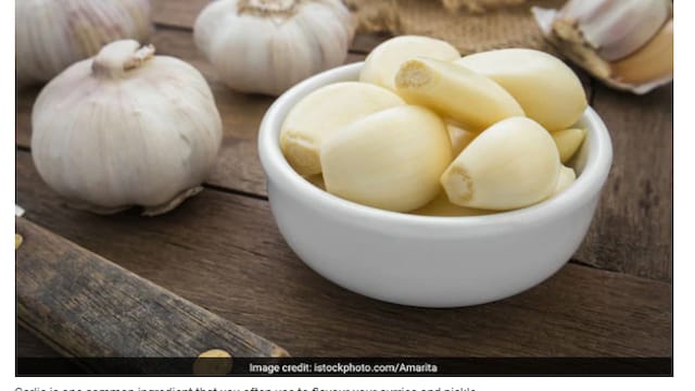 Try garlic tea to fight the various health issues naturally