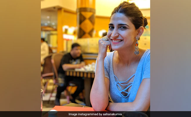 Aahana Kumra Clarifies That She Was 'Uncomfortable' With Prakash Jha's Remark On A Scene
