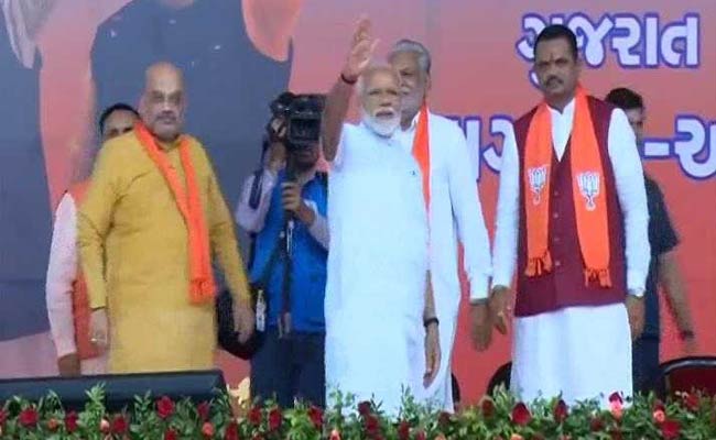 PM Modi Visits Party Office From Where He Operated Initially
