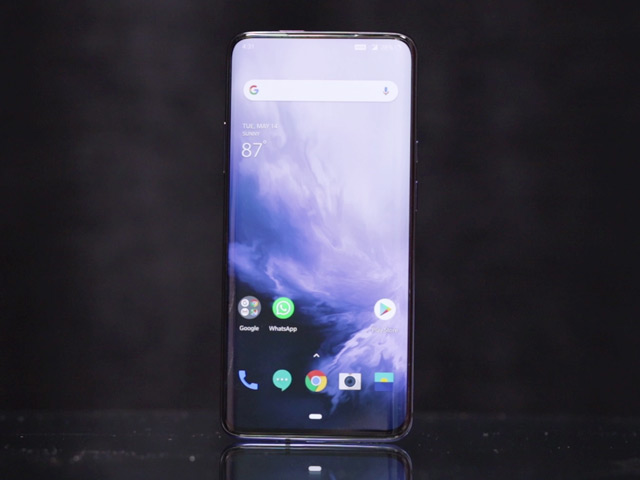 7 Things To Consider Before Buying The OnePlus 7 Pro - Display, Cameras, And More