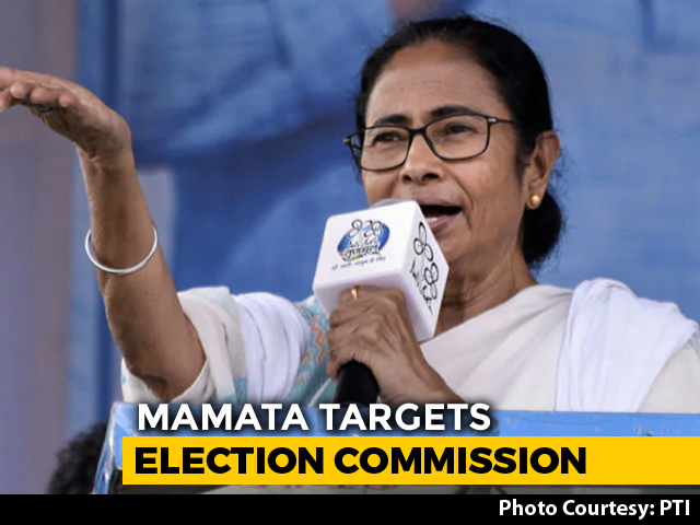 Poll Body Cuts Short Bengal Campaign, Mamata Banerjee Says "Gift To BJP"