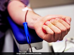 National Voluntary Blood Donation Day 2025 : खून देने से जुड़े ये 6 बड़े झूठ, कहीं आप भी तो नहीं मानते? National Voluntary Blood Donation Day 2025 : खून देने से जुड़े ये 6 बड़े झूठ, कहीं आप भी तो नहीं मानते?