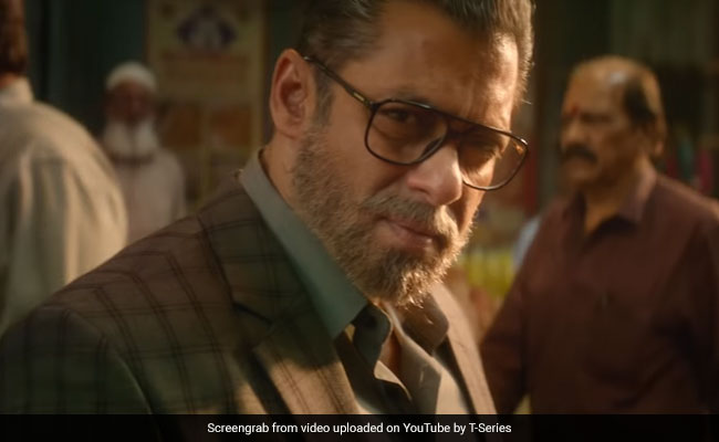 <I>Bharat</i>: Ageing Salman Khan Took Over 2.5 Hours And 20 Moustache Trials