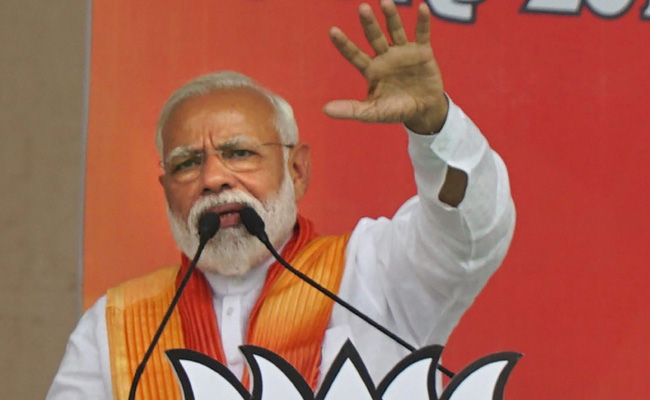 "<i>Hua Toh Hua</i>": Congress's Sam Pitroda Shredded by PM Modi For 1984 Remark