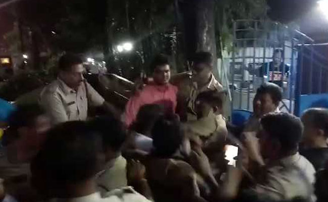 Election 2019: BJP Workers Evicted From Hotel After Trinamool Candidate Alerts Cops