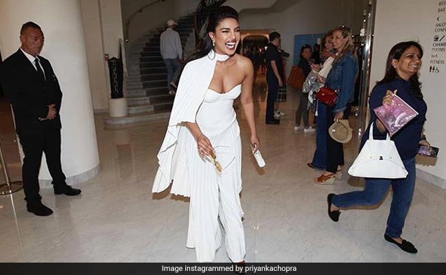 Cannes 2019 - 'Surf Excel Vibes': Only Arjun Kapoor Can Do This To Priyanka Chopra