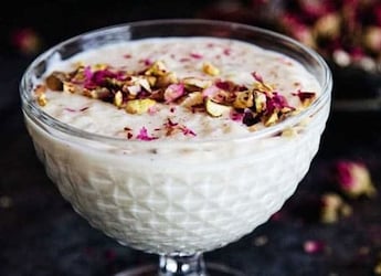 Kheer Vs Phirni: 5 Key Differences That Set These Classic Desserts Apart Kheer Vs Phirni: 5 Key Differences That Set These Classic Desserts Apart