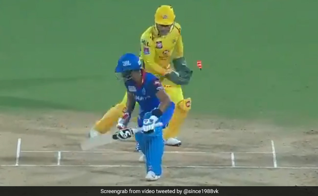 IPL 2019: एमएस धोनी ने पलक झपकाते ही उड़ाए विकेट, बल्लेबाज हैरान, लोग बोले- ऐसे कैसे? देखें VIDEO