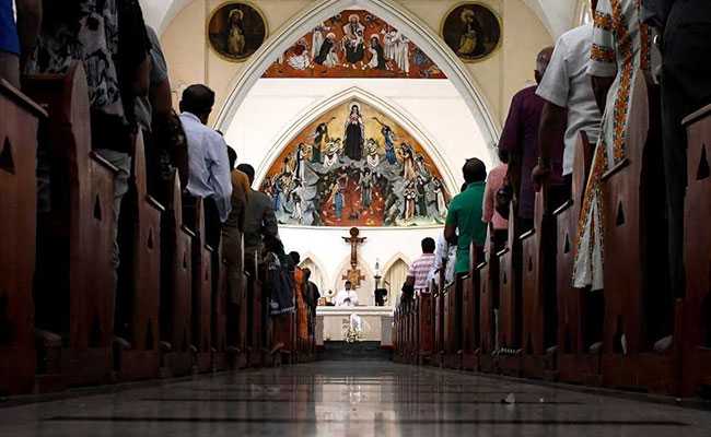 Sri Lanka Catholics Hold First Sunday Mass After Easter Attacks