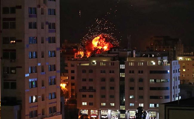 Israeli Killed And 2 Palestinian Gunmen Dead As Gaza Violence Persists