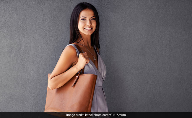 8 Best Totes To Buy This Summer Season