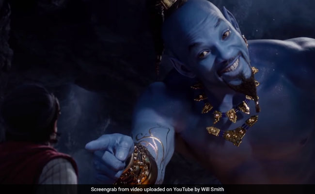 Will Smith Found Filling Robin Williams' Shoes As <i>Aladdin</i>'s Genie 'Stressful'