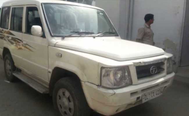 Thief Enters Cash Van In Delhi, Shot Dead By Guard