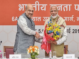 Lok Sabha Election Results : अमेठी से राहुल गांधी लगातार पीछे, 'प्रचंड बहुमत' की ओर बीजेपी, अब तक की 10 बड़ी बातें Lok Sabha Election Results : अमेठी से राहुल गांधी लगातार पीछे, 'प्रचंड बहुमत' की ओर बीजेपी, अब तक की 10 बड़ी बातें