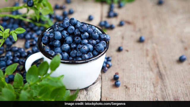 Polyphenols are antioxidant-rich plant compounds act as a superpower for your microbiome