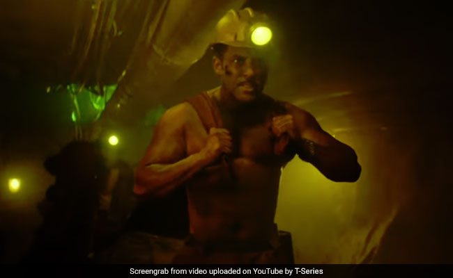<I>Bharat</i> Song <I>Zinda</i>: Salman Khan Through A Kaleidoscope, Darkly