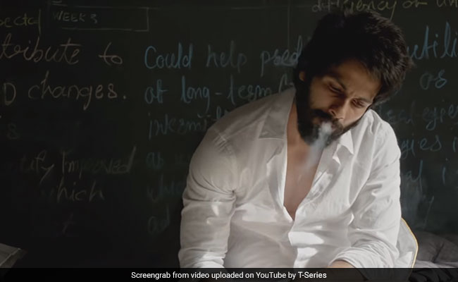 Kabir Singh: Shahid Kapoor Explains Smoking And Drinking Scenes In ...