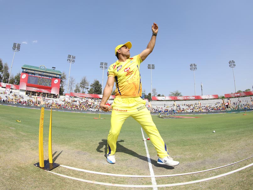 Watch: MS Dhoni Showcases Bowling Skills Ahead Of KXIP vs CSK Match