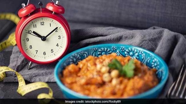 Eating late at night can cause significant weight gain
