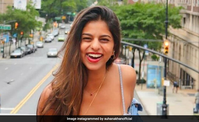 सुहाना खान ने लॉकडाउन के बीच ली बेली डांस क्लासेस, शाहरुख खान की बेटी की Photos हुईं वायरल