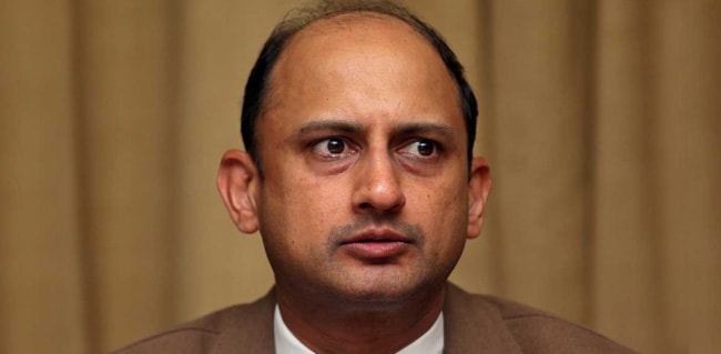Government Must Not Neglect Bank Recap Despite Pandemic: Viral Acharya