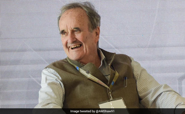 Mark Tully Gets Lifetime Achievement Award For Role In UK-India Ties