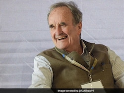 Journalist And Author Mark Tully Dies At 90