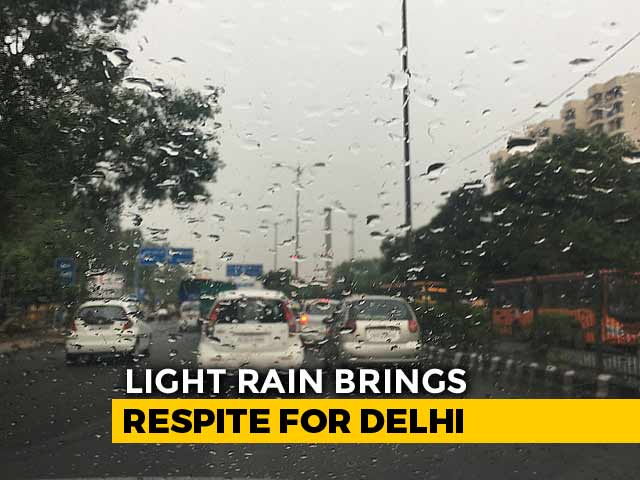 Delhi Wakes Up To Rain, Cloud Cover To Keep Weather Pleasant
