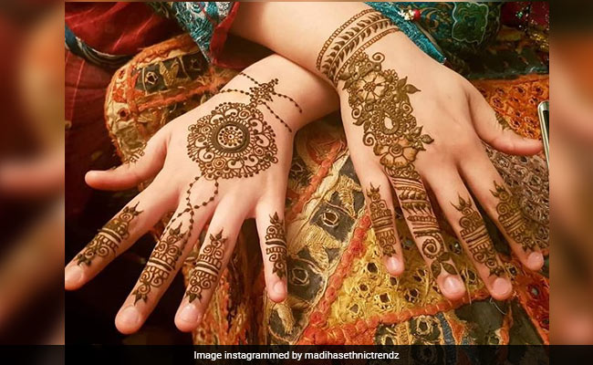 Eid 2019 Mehndi Design: ईद के मौके पर लगाएं मेहंदी के ये लेटेस्ट डिज़ाइन्स