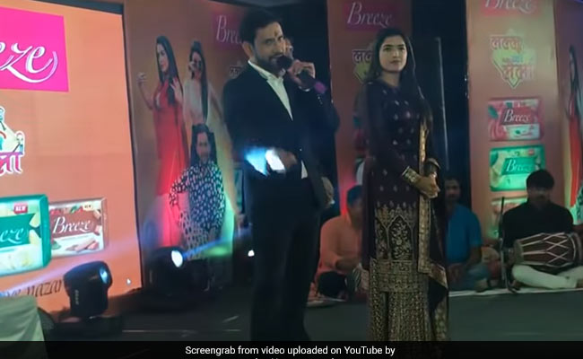 Bhojpuri Cinema: आम्रपाली दुबे ने निरहुआ संग जमाया रंग, लोग हुए झूमने को मजबूर...देखें Video