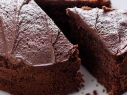 3 Quick And Easy Methods For Baking The Perfect Chocolate Cake At Home 3 Quick And Easy Methods For Baking The Perfect Chocolate Cake At Home