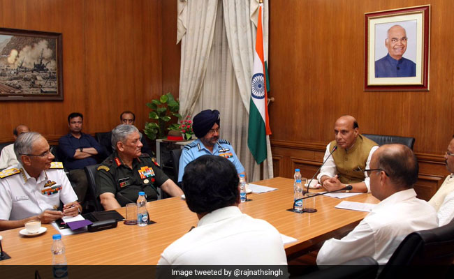 Defence Ministry Seals 5 Procurement Deals Worth Rs 39,125 Crore