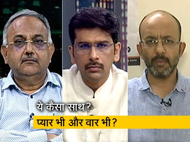 खबरों की खबर: साथ का न्योता..साथ में हमला