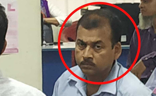 Two  Assam Officials Caught Taking Bribe To Include Name In Citizenship List