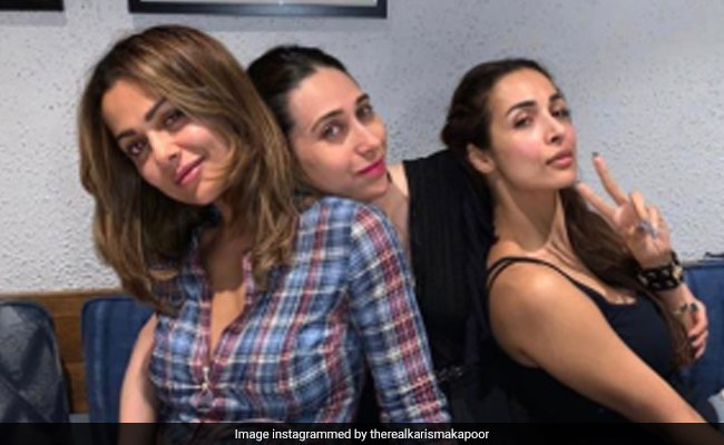 Inside Malaika Arora's Mid-Week Party With Karisma Kapoor And Amrita Arora. See Pics
