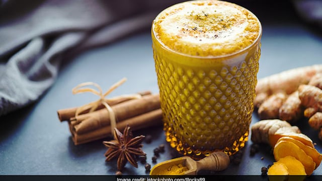 Cough and cold: Turmeric latte with nutmeg and black pepper can boost immunity in winter