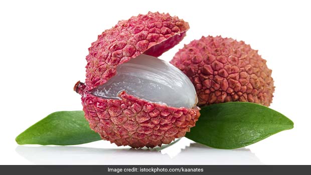 Is It Safe For Diabetics To Eat Litchi? Experts Reveal