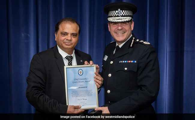 Indian-Origin Jeweller Trapped, Gagged UK Robbers. Gets Award For Their Arrest