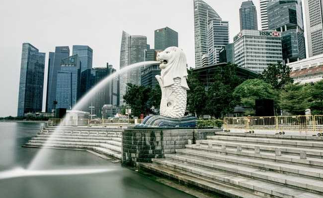 Singapore Eases Monetary Policy For First Time In 3 Years