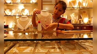 Gold Silver Prices: शादी के सीजन में सोना-चांदी हुआ सस्ता,आपके शहर में आज कितने घट गए दाम, खरीदारी से पहले फटाफट चेक करें ताजा भाव