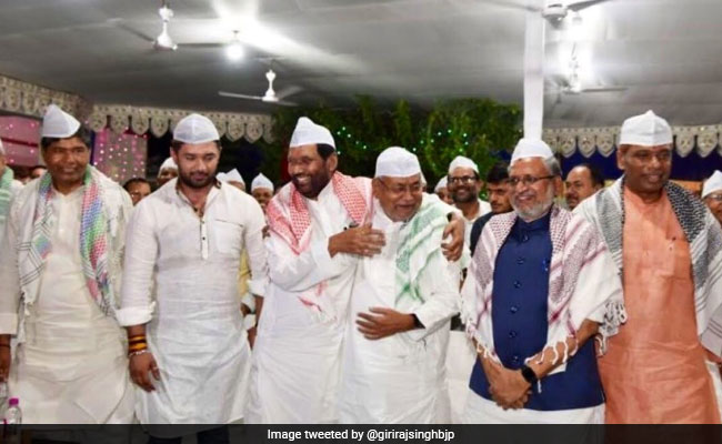Amit Shah Rebukes Giriraj Singh For Dig At Nitish Kumar, BJP's Sushil Modi Attending "Iftar" Party